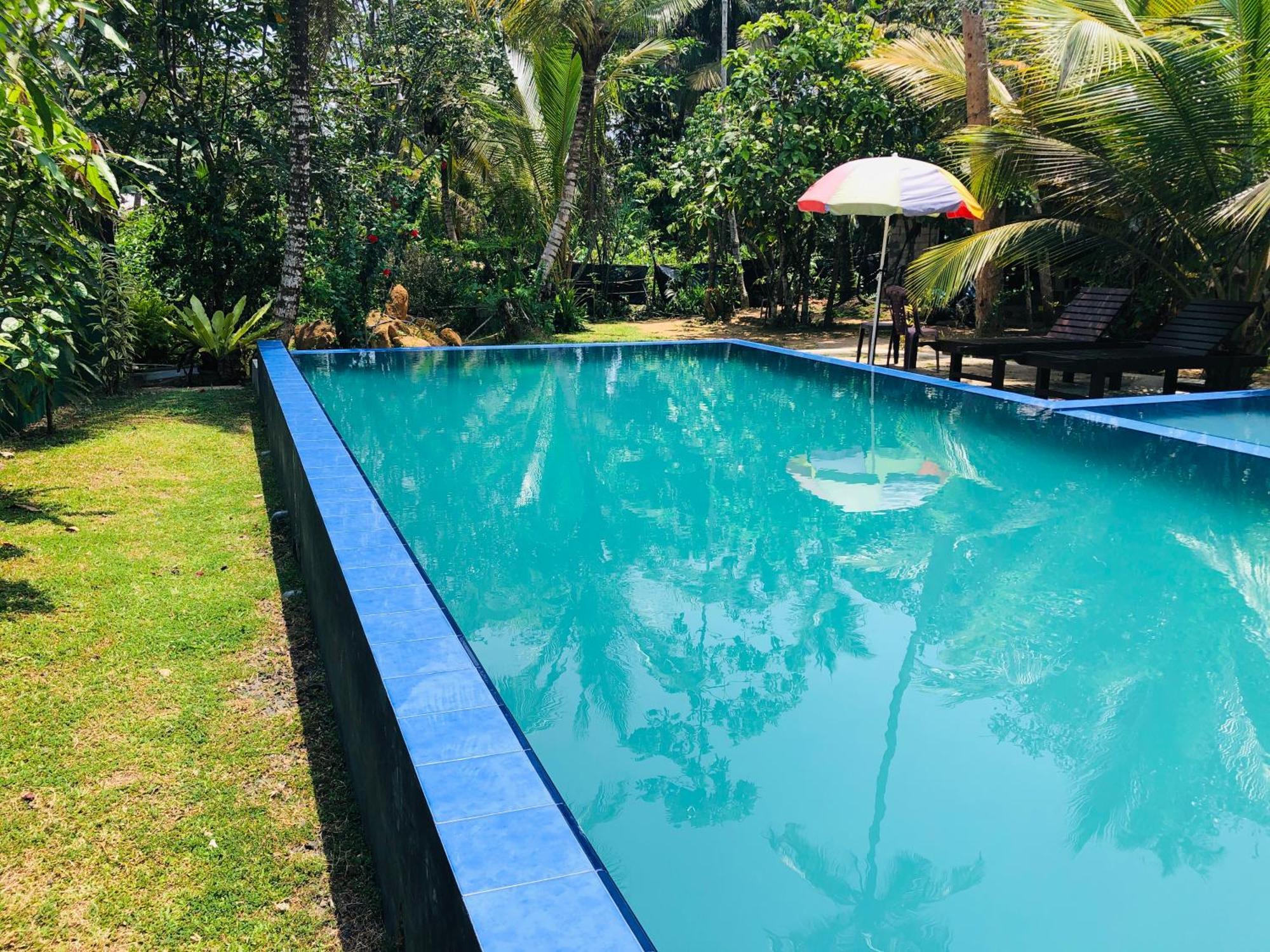 Jungle Restaurant And Villa Unawatuna Extérieur photo